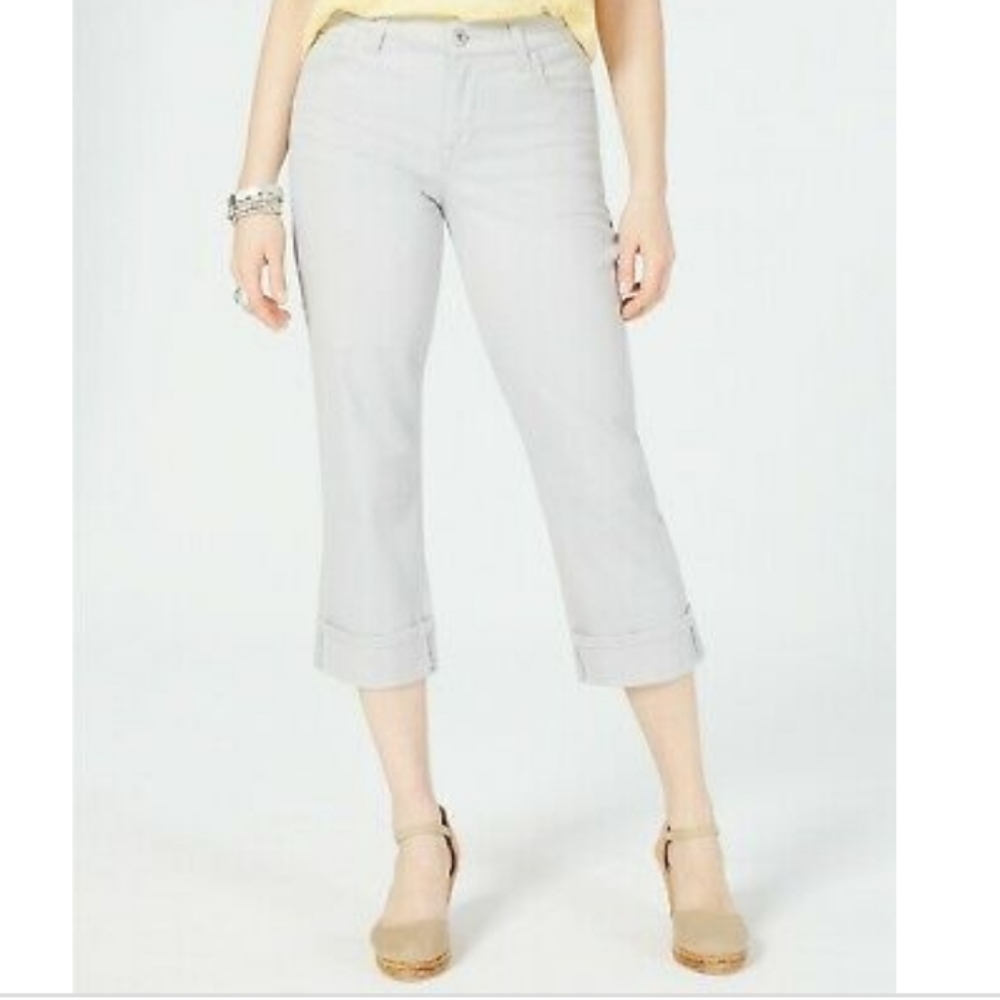 Style&co women curvy capri grey jeans